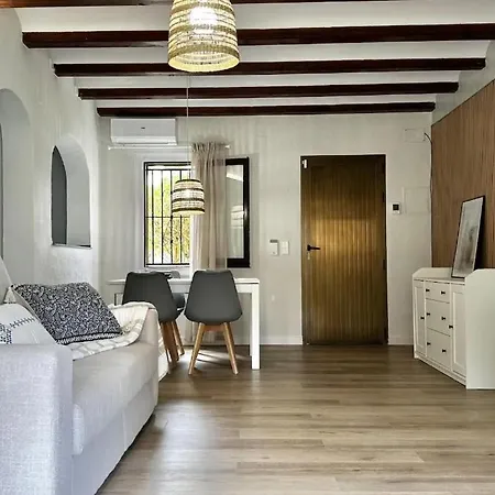 Casa Almadrava *